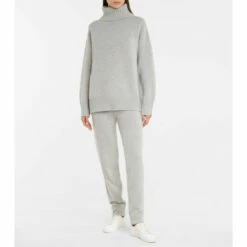 Extreme Cashmere N°20 Oversize Xtra Turtleneck Sweater