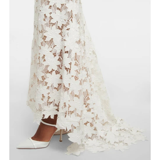 Oscar De La Renta Bridal Guipure Lace Gown - Image 4